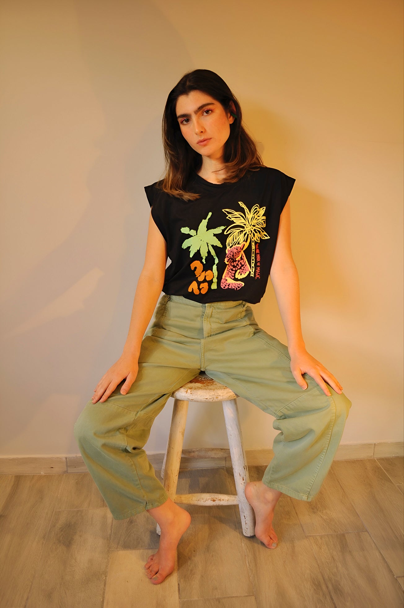 CAMISETA NEGRA