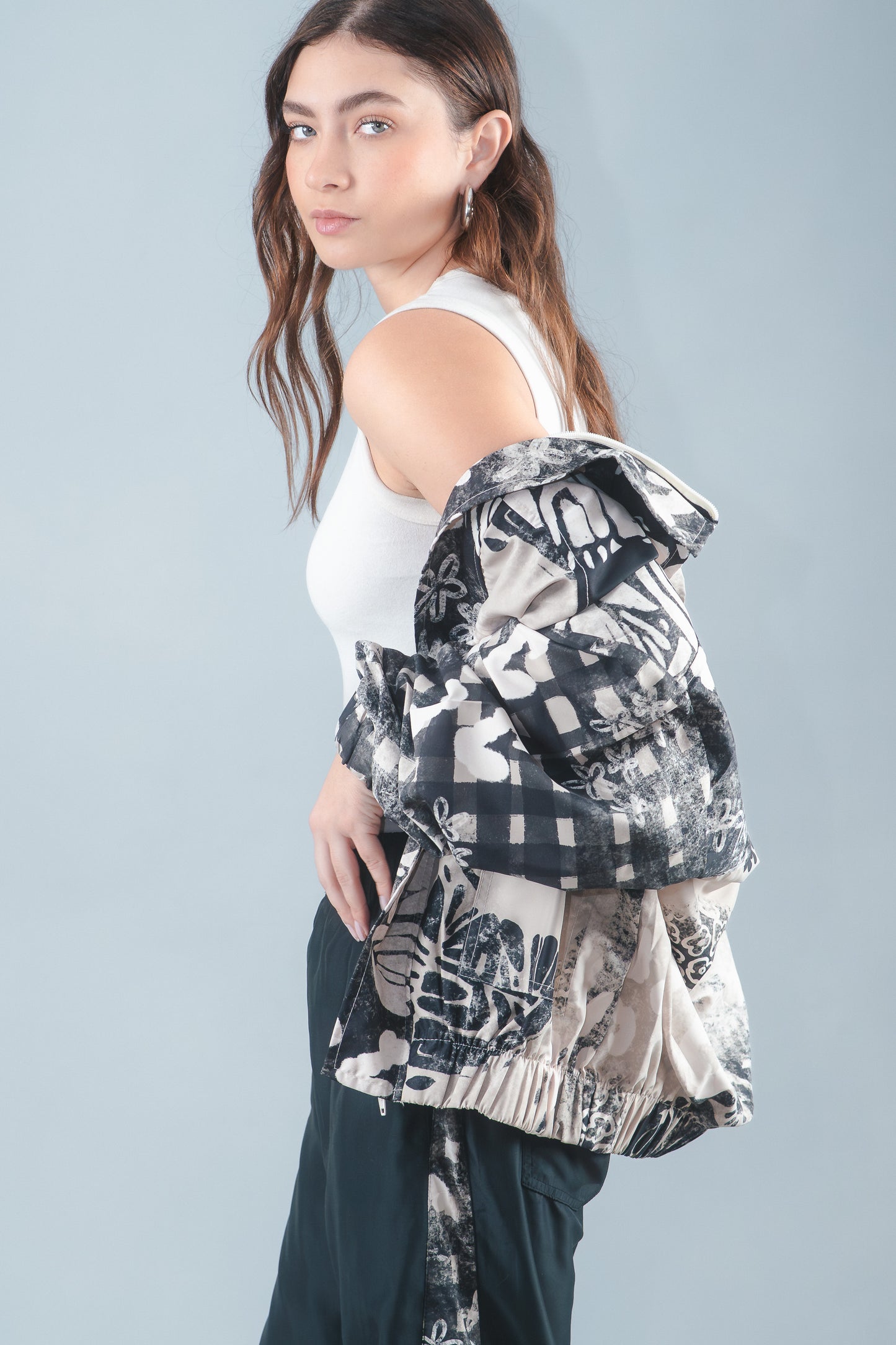CHAQUETA WONDER LINES NEGRA