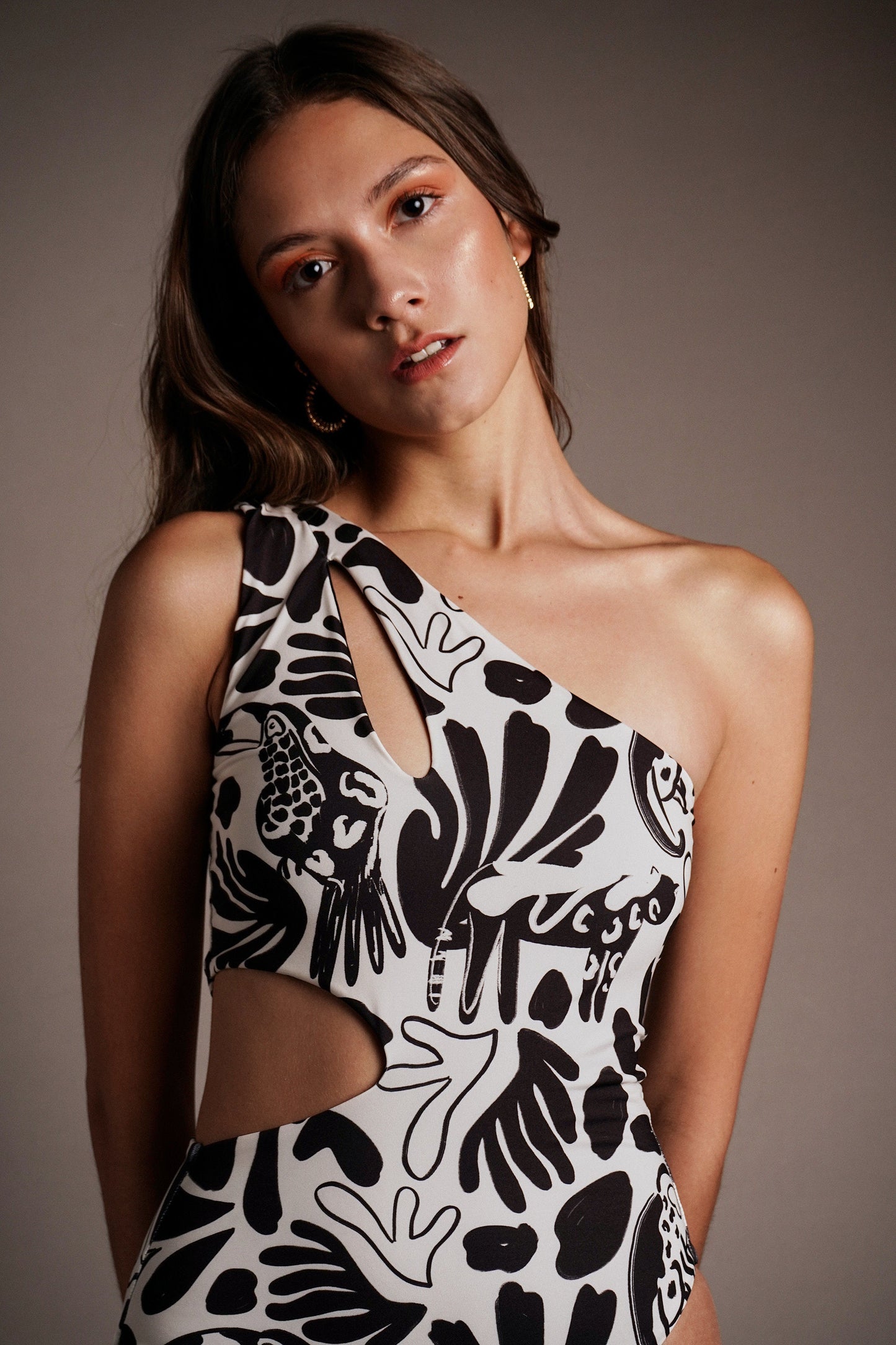 SAFARA IN BLACK ENTERIZO